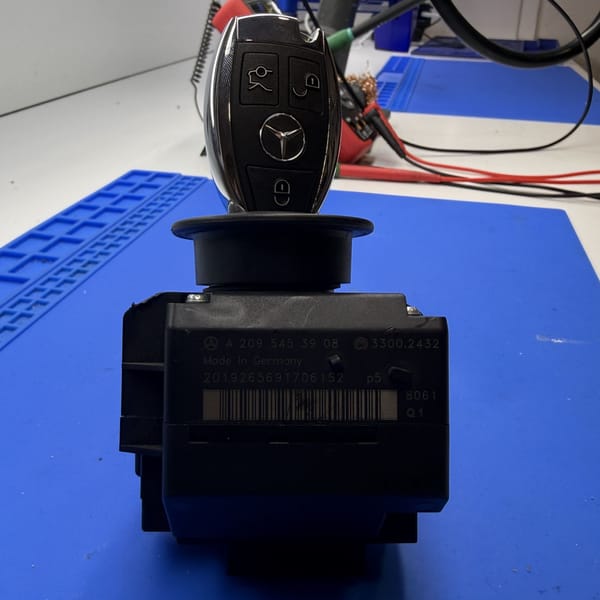 Naprawa stacyjek Mercedes — naprawa, klonowanie i dorabianie kluczyków